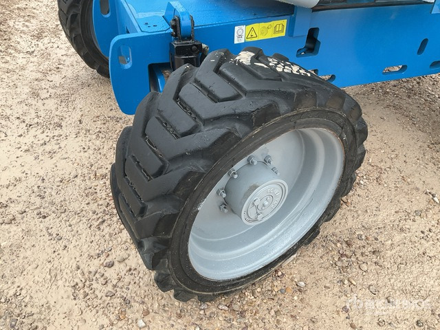 2013 Genie Z45/25J 4WD Diesel Articulating Boom Lift - Zglobna platforma: slika 5 2013 Genie Z45/25J 4WD Diesel Articulating Boom Lift - Zglobna platforma: slika 5