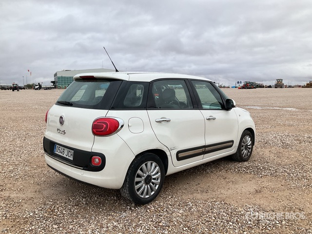 2014 Fiat 500 500L 1.3 JTD Automobile - Automobil: slika 3 2014 Fiat 500 500L 1.3 JTD Automobile - Automobil: slika 3