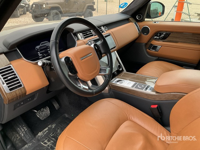 2019 Land Rover Range Rover Vogue PHEV 4WD Plug-In Hybrid Autobiograph ... SUV - SUVSUV: slika 4 2019 Land Rover Range Rover Vogue PHEV 4WD Plug-In Hybrid Autobiograph ... SUV - SUVSUV: slika 4