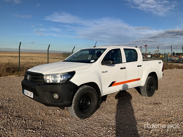 2019 Toyota Hilux 4x4 Crew Cab Pickup - Pikap: slika 2 2019 Toyota Hilux 4x4 Crew Cab Pickup - Pikap: slika 2