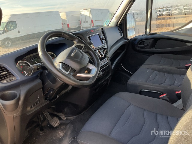 Kamion sa zatvorenim sandukom 2020 Iveco Daily 70C18 4x2 Van Truck: slika 6