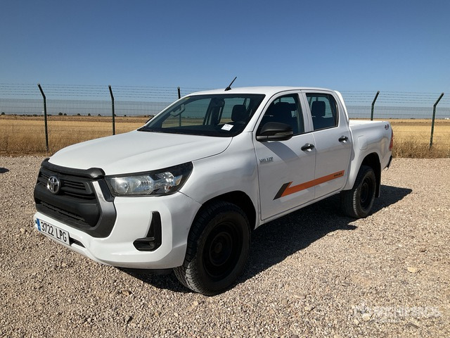 2021 Toyota Hilux 4x4 Crew Cab Pickup - Pikap: slika 1 2021 Toyota Hilux 4x4 Crew Cab Pickup - Pikap: slika 1