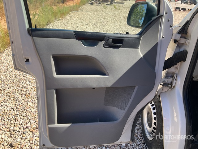 2012 Volkswagen Transporter TDI Motion Cargo Van - Dostavno vozilo: slika 4 2012 Volkswagen Transporter TDI Motion Cargo Van - Dostavno vozilo: slika 4