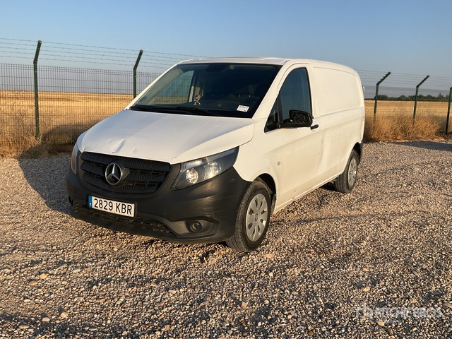 2017 Mercedes-Benz Vito 110 CDI Cargo Van - Dostavno vozilo: slika 3 2017 Mercedes-Benz Vito 110 CDI Cargo Van - Dostavno vozilo: slika 3