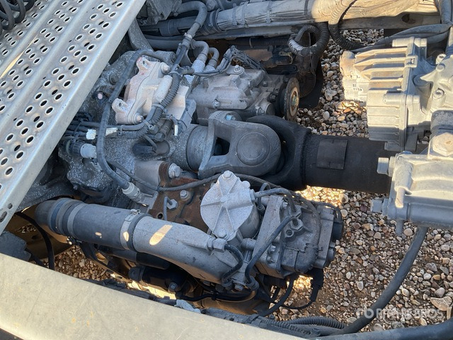 2015 Mercedes-Benz Actros 1845LS 4x2 S/A Sleeper Truck Tractor - Tegljač: slika 4 2015 Mercedes-Benz Actros 1845LS 4x2 S/A Sleeper Truck Tractor - Tegljač: slika 4