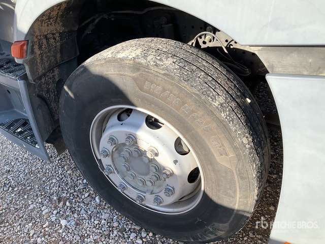 2015 Mercedes-Benz Actros 1845LS 4x2 S/A Sleeper Truck Tractor - Tegljač: slika 5 2015 Mercedes-Benz Actros 1845LS 4x2 S/A Sleeper Truck Tractor - Tegljač: slika 5