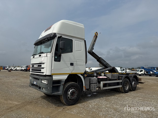 2001 Iveco Eurostar 260E40 6x2 Sleeper Roll-Off Truck - Kamion sa hidrauličnom kukom: slika 1 2001 Iveco Eurostar 260E40 6x2 Sleeper Roll-Off Truck - Kamion sa hidrauličnom kukom: slika 1
