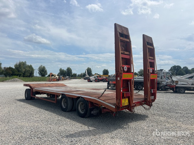 2002 DE Angelis 3R3201 8.45 m Tri/A Flatbed Trailer - Niska prikolica za prevoz: slika 3 2002 DE Angelis 3R3201 8.45 m Tri/A Flatbed Trailer - Niska prikolica za prevoz: slika 3