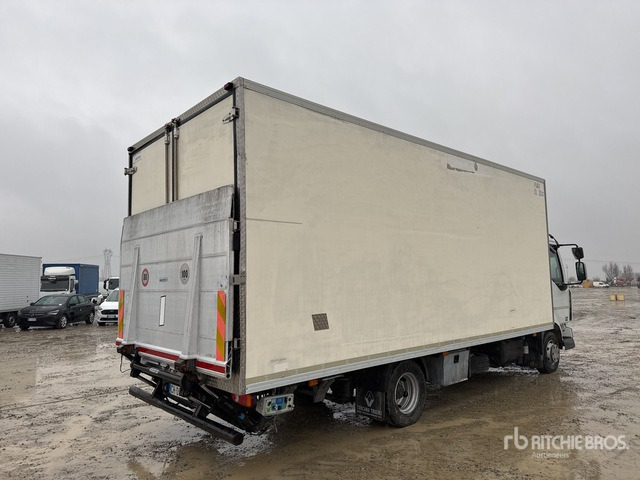 2008 Renault Midlum 220Dxi 4x2 Refrigerated Truck - Hladnjača: slika 3 2008 Renault Midlum 220Dxi 4x2 Refrigerated Truck - Hladnjača: slika 3