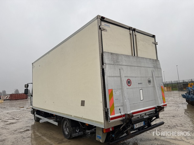2008 Renault Midlum 220Dxi 4x2 Refrigerated Truck - Hladnjača: slika 5 2008 Renault Midlum 220Dxi 4x2 Refrigerated Truck - Hladnjača: slika 5