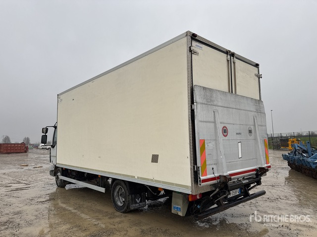 2008 Renault Midlum 220Dxi 4x2 Refrigerated Truck - Hladnjača: slika 2 2008 Renault Midlum 220Dxi 4x2 Refrigerated Truck - Hladnjača: slika 2