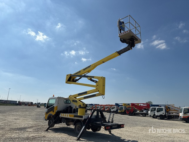 2011 Renault Maxity 110Dxi 2011 Socage DA320 20 m on Bucket Truck - Vazdušna platforma montirana na kamion: slika 3 2011 Renault Maxity 110Dxi 2011 Socage DA320 20 m on Bucket Truck - Vazdušna platforma montirana na kamion: slika 3