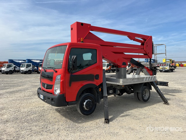 2011 Renault Maxity 2011 Socage DA320 20 m on Bucket Truck - Vazdušna platforma montirana na kamion: slika 2 2011 Renault Maxity 2011 Socage DA320 20 m on Bucket Truck - Vazdušna platforma montirana na kamion: slika 2