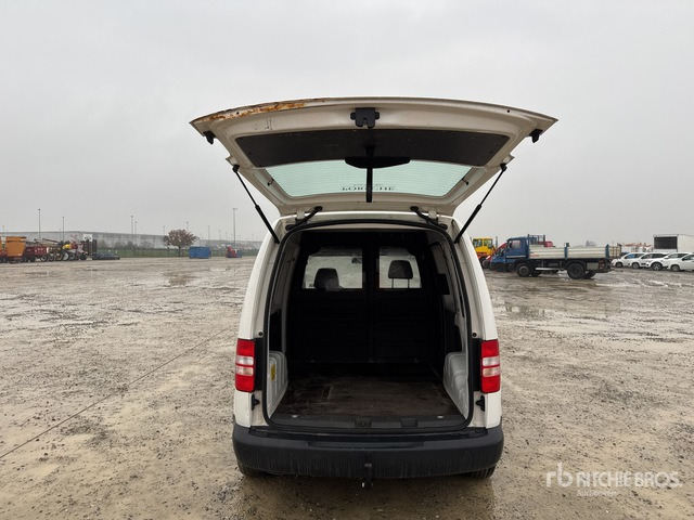 2011 Volkswagen Caddy CNG Van Truck - Kamion sa zatvorenim sandukom: slika 4 2011 Volkswagen Caddy CNG Van Truck - Kamion sa zatvorenim sandukom: slika 4