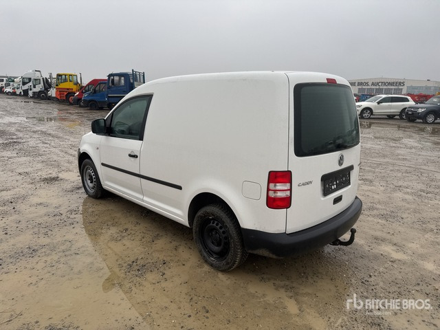 2011 Volkswagen Caddy CNG Van Truck - Kamion sa zatvorenim sandukom: slika 2 2011 Volkswagen Caddy CNG Van Truck - Kamion sa zatvorenim sandukom: slika 2