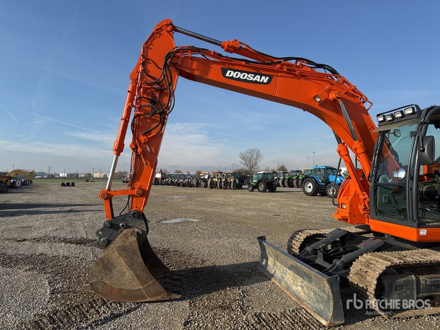 2013 Doosan DX140LCR-3 Tracked Excavator - Bager guseničar: slika 4 2013 Doosan DX140LCR-3 Tracked Excavator - Bager guseničar: slika 4