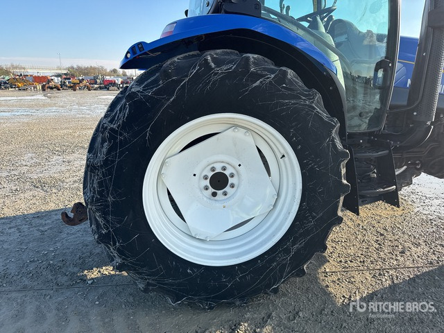 2013 New Holland T6030 4WD Tractor - Traktor: slika 4 2013 New Holland T6030 4WD Tractor - Traktor: slika 4