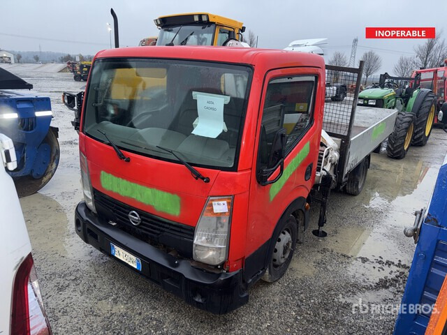 2013 Nissan Cabstar 35.12 (Inoperable) Flatbed Truck with Crane - Kamion sa tovarnim sandukom: slika 1 2013 Nissan Cabstar 35.12 (Inoperable) Flatbed Truck with Crane - Kamion sa tovarnim sandukom: slika 1