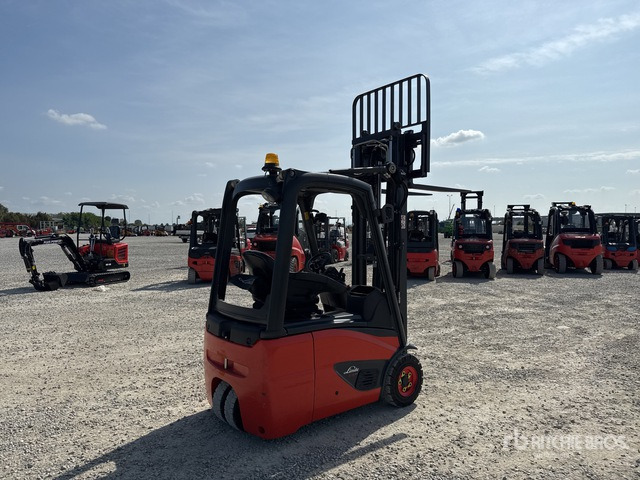2014 Linde E15-02 1500 kg Electric Forklift - Električni viljuškar: slika 4 2014 Linde E15-02 1500 kg Electric Forklift - Električni viljuškar: slika 4