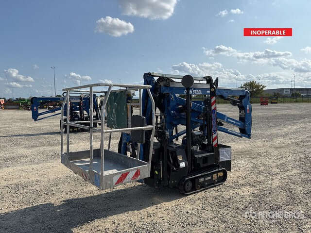 2014 Oil & Steel Octopussy 14-12 Twin Crawler (Inoperable) Articulating Boom Lift - Zglobna platforma: slika 1 2014 Oil & Steel Octopussy 14-12 Twin Crawler (Inoperable) Articulating Boom Lift - Zglobna platforma: slika 1