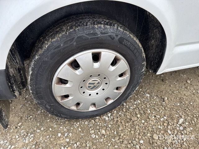 2014 Volkswagen Transporter Ambulance - Vozilo hitne pomoći: slika 5 2014 Volkswagen Transporter Ambulance - Vozilo hitne pomoći: slika 5