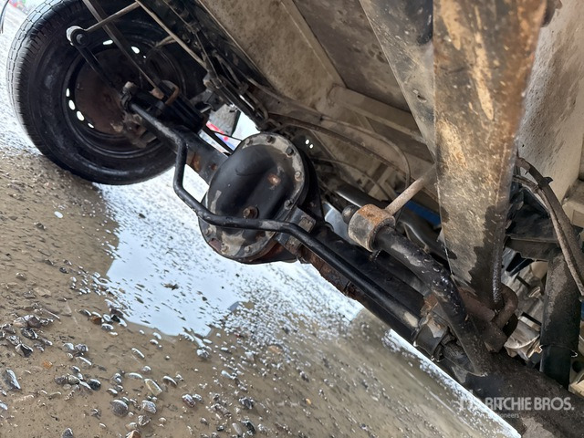 2015 Iveco Daily 33-110 Crew Cab Flatbed Truck - Kamion sa tovarnim sandukom: slika 5 2015 Iveco Daily 33-110 Crew Cab Flatbed Truck - Kamion sa tovarnim sandukom: slika 5