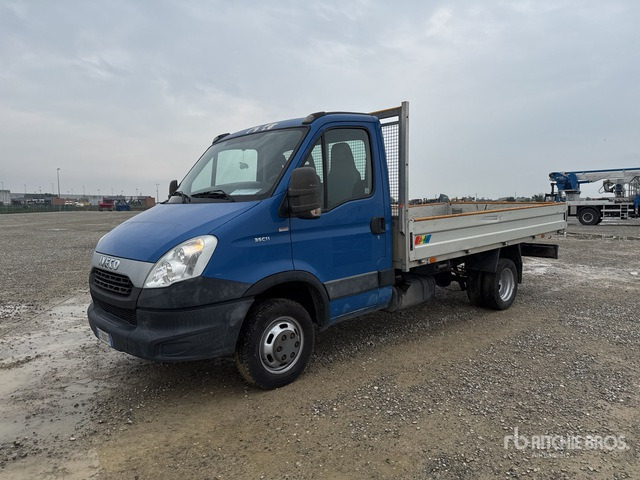2015 Iveco Daily 35C11 Autocarro cassone fisso - Dostavno vozilo sa otvorenom sandukom: slika 2 2015 Iveco Daily 35C11 Autocarro cassone fisso - Dostavno vozilo sa otvorenom sandukom: slika 2