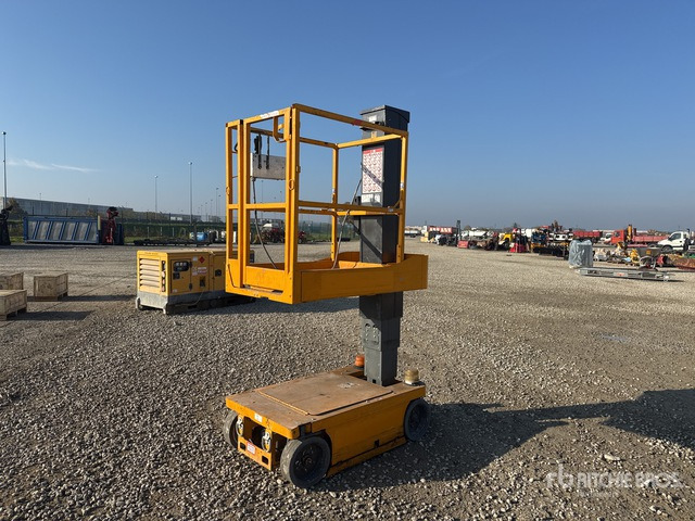 2017 Skyjack SJ12 Vertical Mast Lift - Jarbolna penjajuća platforma: slika 1 2017 Skyjack SJ12 Vertical Mast Lift - Jarbolna penjajuća platforma: slika 1