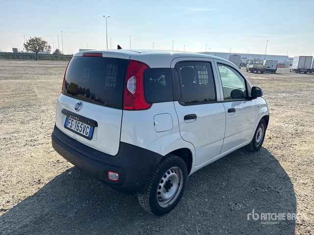 2018 Fiat Panda 1.2 69CV VAN EURO 6DT POP Van Truck - Kamion sa zatvorenim sandukom: slika 4 2018 Fiat Panda 1.2 69CV VAN EURO 6DT POP Van Truck - Kamion sa zatvorenim sandukom: slika 4