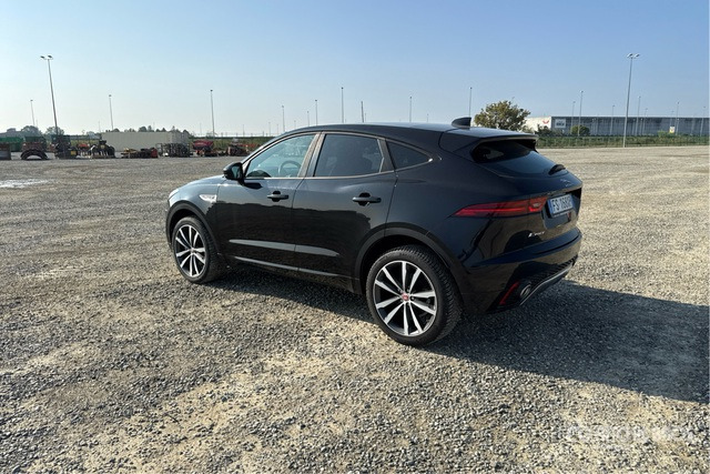 2018 Jaguar E Pace 2.0D I4 R-DYNAMIC SE 4WD 240CV SUV - SUVSUV: slika 2 2018 Jaguar E Pace 2.0D I4 R-DYNAMIC SE 4WD 240CV SUV - SUVSUV: slika 2