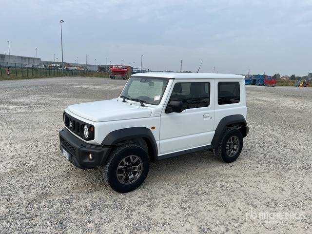 2019 Suzuki Jimny 1.5 Top 4wd allgrip 75KW/102CV SUV - SUVSUV: slika 2 2019 Suzuki Jimny 1.5 Top 4wd allgrip 75KW/102CV SUV - SUVSUV: slika 2