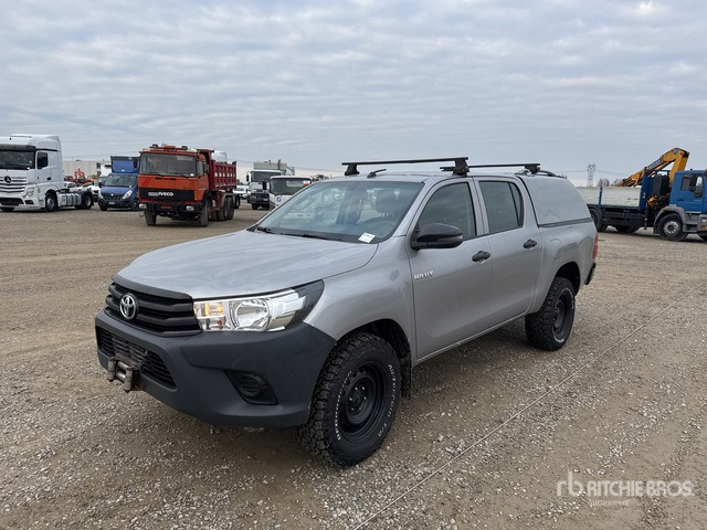 2019 Toyota Hilux Crew Cab Pickup - Pikap: slika 1 2019 Toyota Hilux Crew Cab Pickup - Pikap: slika 1