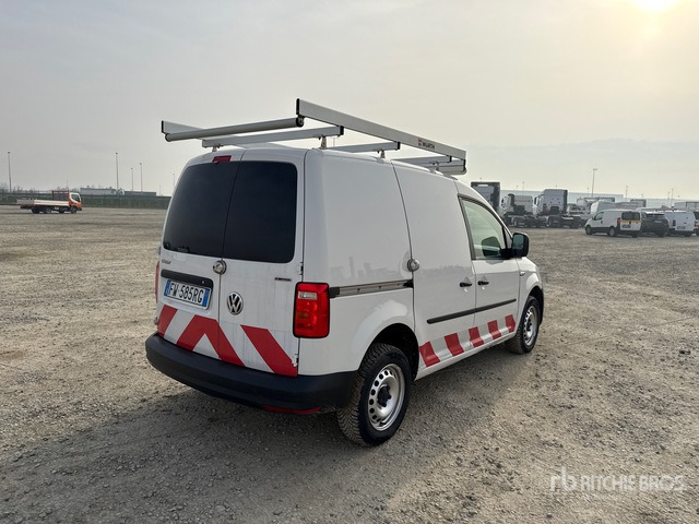 2019 Volkswagen Caddy 2.0 TDCI 122 CV E6 4 MOTION Van Truck - Kamion sa zatvorenim sandukom: slika 3 2019 Volkswagen Caddy 2.0 TDCI 122 CV E6 4 MOTION Van Truck - Kamion sa zatvorenim sandukom: slika 3