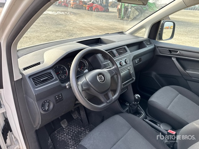 2019 Volkswagen Caddy 2.0 TDCI 122 CV E6 4 MOTION Van Truck - Kamion sa zatvorenim sandukom: slika 4 2019 Volkswagen Caddy 2.0 TDCI 122 CV E6 4 MOTION Van Truck - Kamion sa zatvorenim sandukom: slika 4