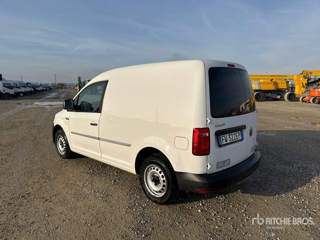 2019 Volkswagen Caddy 2.0 TDI 102CV BUSINESS Van Truck - Kamion sa zatvorenim sandukom: slika 2 2019 Volkswagen Caddy 2.0 TDI 102CV BUSINESS Van Truck - Kamion sa zatvorenim sandukom: slika 2