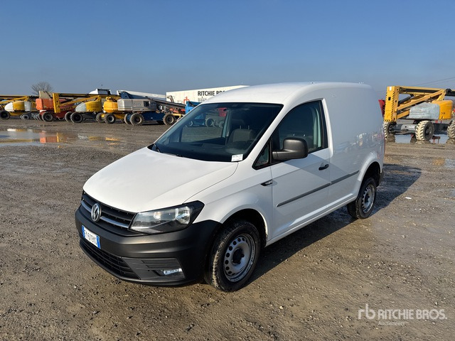 2019 Volkswagen Caddy 2.0 TDI 122CV 4x4 BUSINESS Van Truck - Kamion sa zatvorenim sandukom: slika 1 2019 Volkswagen Caddy 2.0 TDI 122CV 4x4 BUSINESS Van Truck - Kamion sa zatvorenim sandukom: slika 1
