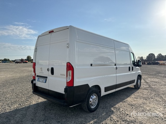 2020 Peugeot Boxer 333 L3H2 2.2 BLUEHDU 140CV S&S Van Truck - Mali kombi: slika 4 2020 Peugeot Boxer 333 L3H2 2.2 BLUEHDU 140CV S&S Van Truck - Mali kombi: slika 4