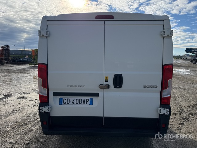2020 Peugeot Boxer L1H1 2.2 BLUEHDI 140CV SeS Van Truck - Kamion sa zatvorenim sandukom: slika 4 2020 Peugeot Boxer L1H1 2.2 BLUEHDI 140CV SeS Van Truck - Kamion sa zatvorenim sandukom: slika 4