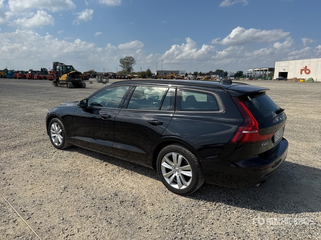 2021 Volvo V60 SW B4 D AUTOM. MOMENTUM BUSINESS Automobile - Automobil: slika 3 2021 Volvo V60 SW B4 D AUTOM. MOMENTUM BUSINESS Automobile - Automobil: slika 3