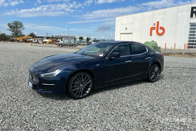 2022 Maserati Ghibli 2.0 330CV 48V MHEV GT AUTO Automobile - Automobil: slika 3 2022 Maserati Ghibli 2.0 330CV 48V MHEV GT AUTO Automobile - Automobil: slika 3