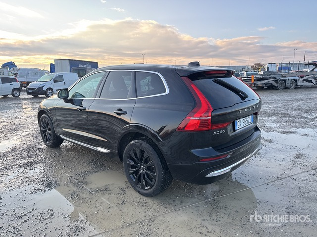 2022 Volvo XC60 B4 D AUTOMATICO PLUS BRIGHT SUV - SUVSUV: slika 2 2022 Volvo XC60 B4 D AUTOMATICO PLUS BRIGHT SUV - SUVSUV: slika 2