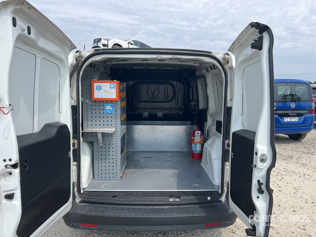 Fiat Doblo Cargo Van Truck - Furgon: slika 5 Fiat Doblo Cargo Van Truck - Furgon: slika 5