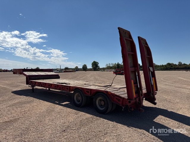 1989 Castera RSTP25 T/A Semi-Remorque Porte-Engins ... Lowboy Trailer - Niska poluprikolica za prevoz: slika 4 1989 Castera RSTP25 T/A Semi-Remorque Porte-Engins ... Lowboy Trailer - Niska poluprikolica za prevoz: slika 4