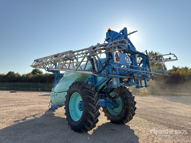 2009 Berthoud Tenor 55-60 DP Tronic 38 m High Clearance Pulverisate ... Pull-Type Sprayer - Vučena prskalica: slika 3 2009 Berthoud Tenor 55-60 DP Tronic 38 m High Clearance Pulverisate ... Pull-Type Sprayer - Vučena prskalica: slika 3