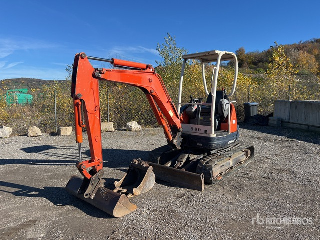 2010 Kubota U25-3 Mini-Pelle Mini Excavator: <6.6t - Mini bager: slika 2 2010 Kubota U25-3 Mini-Pelle Mini Excavator: <6.6t - Mini bager: slika 2