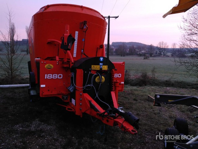 2011 Kuhn Profile 1880 Livestock Feeder - Tarup/ Mulčer: slika 1 2011 Kuhn Profile 1880 Livestock Feeder - Tarup/ Mulčer: slika 1
