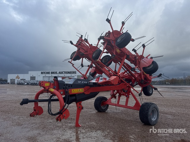 2013 Kuhn GF 8702 TG2 8.7 m Semi-Mount 8 Rotor Faneuse Hay Tedder - Prevrtač/ Grabuljač: slika 1 2013 Kuhn GF 8702 TG2 8.7 m Semi-Mount 8 Rotor Faneuse Hay Tedder - Prevrtač/ Grabuljač: slika 1