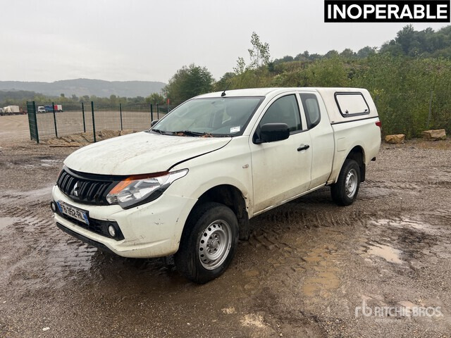 2018 Mitsubishi L200 4x4 Extended Cab (Inoperable) Pickup - Pikap: slika 2 2018 Mitsubishi L200 4x4 Extended Cab (Inoperable) Pickup - Pikap: slika 2