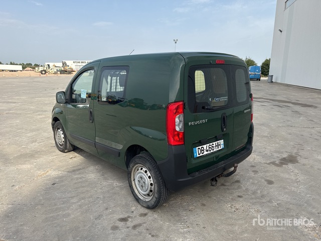 2013 Peugeot Bipper Vehicule Utilitaire Cargo Van - Dostavno vozilo: slika 3 2013 Peugeot Bipper Vehicule Utilitaire Cargo Van - Dostavno vozilo: slika 3