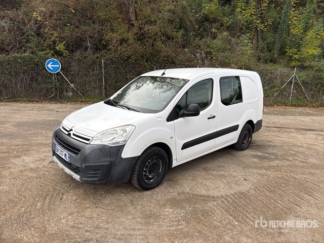 2017 Citroen Berlingo Vehicule Utilitaire Cargo Van - Dostavno vozilo: slika 2 2017 Citroen Berlingo Vehicule Utilitaire Cargo Van - Dostavno vozilo: slika 2